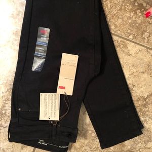 Levis skinny women’s